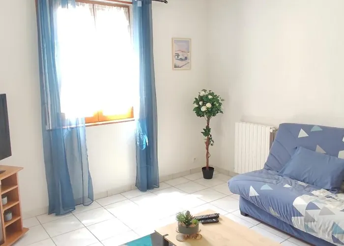 Διαμέρισμα De La Tride 1 Avec Terrasse Proche Du Centre Lectoure