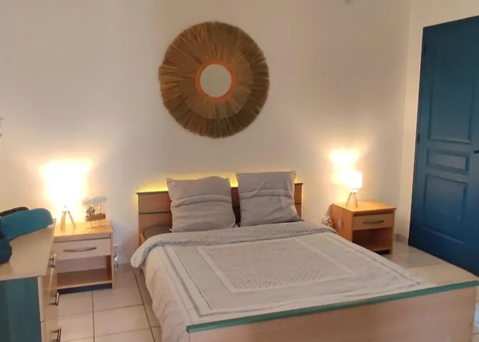 De La Tride 1 Avec Terrasse Proche Du Centre * Lectoure